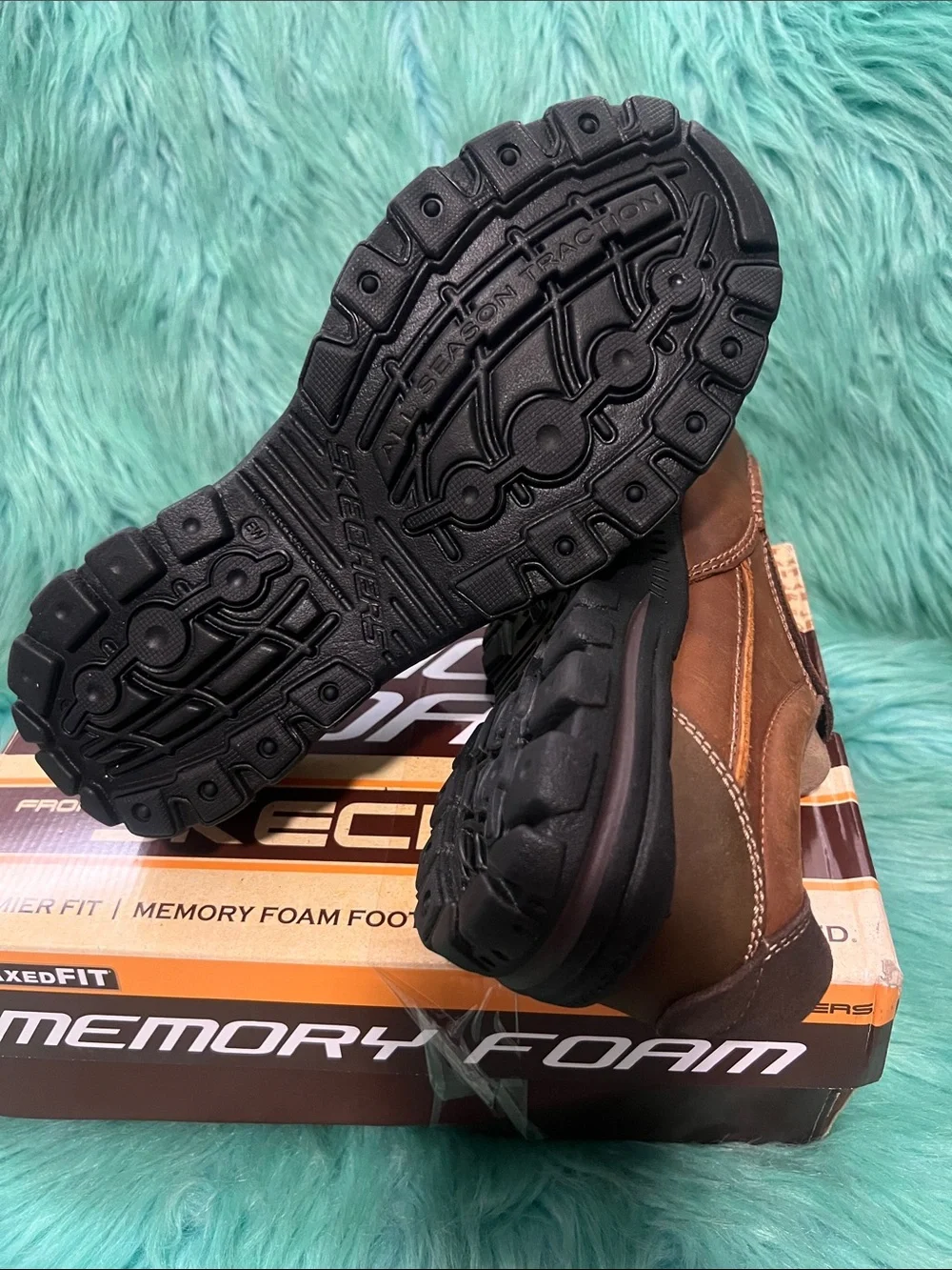 NIB Skechers Men’s Brown Slip-On Memory Foam Loafers size 8.5